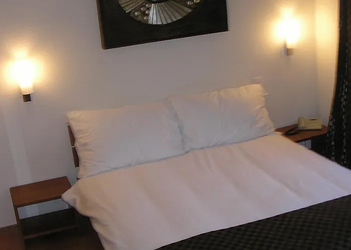 Hotel De La Lande